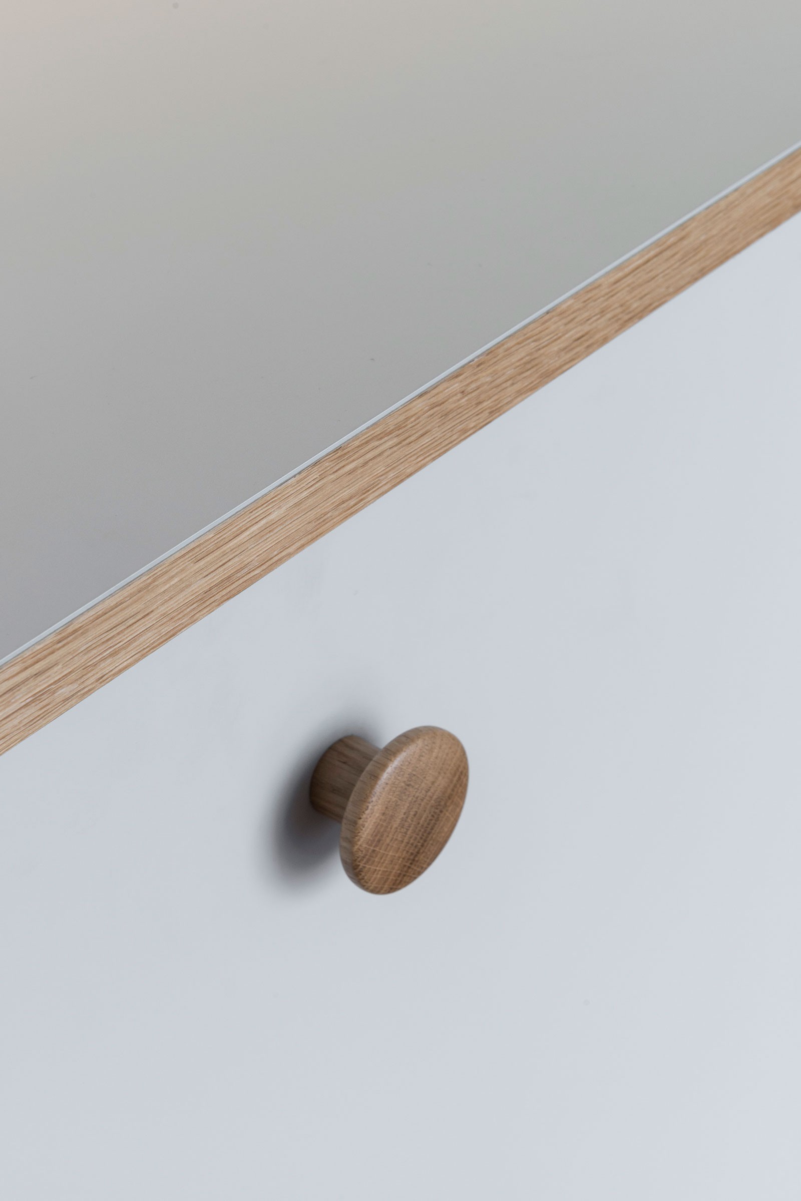 Superfície laminado de alta presión con Nanotecnología Fenix THIN