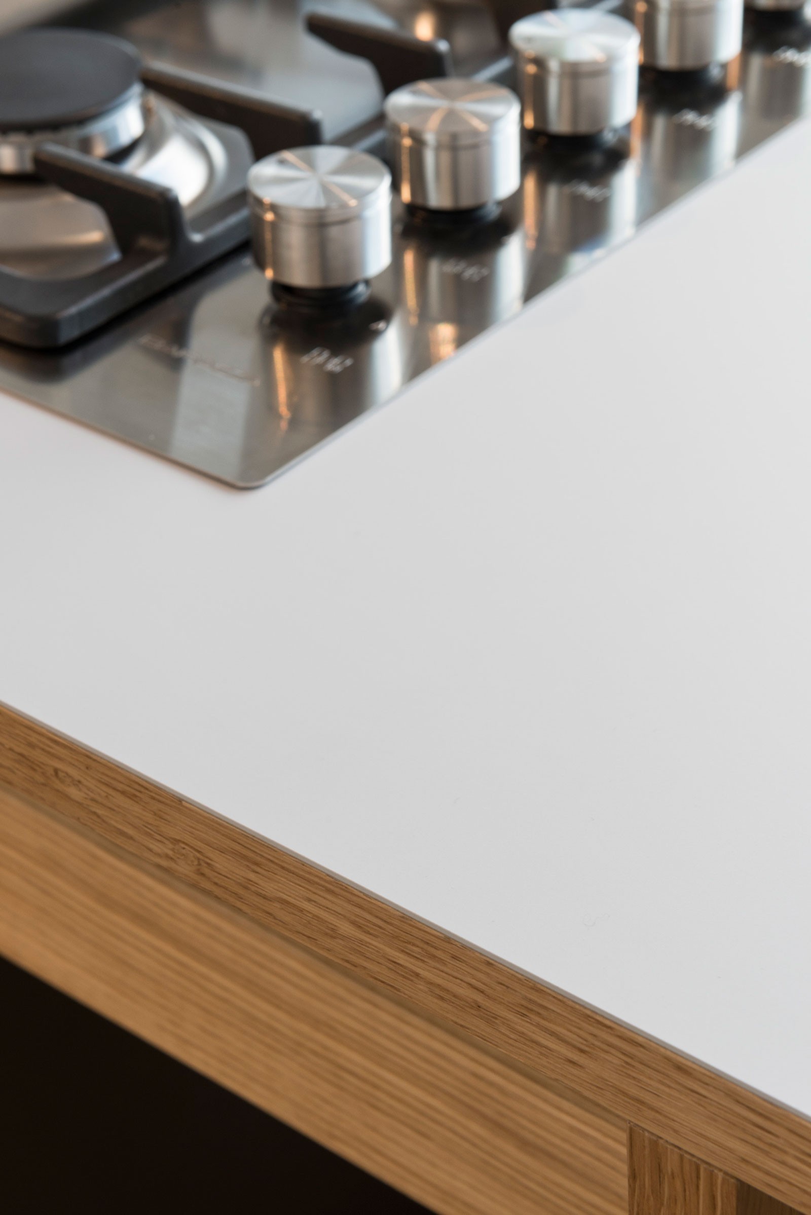 Superfície laminado de alta presión con Nanotecnología Fenix THIN