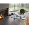 Sillón de cuero con reposapiés
