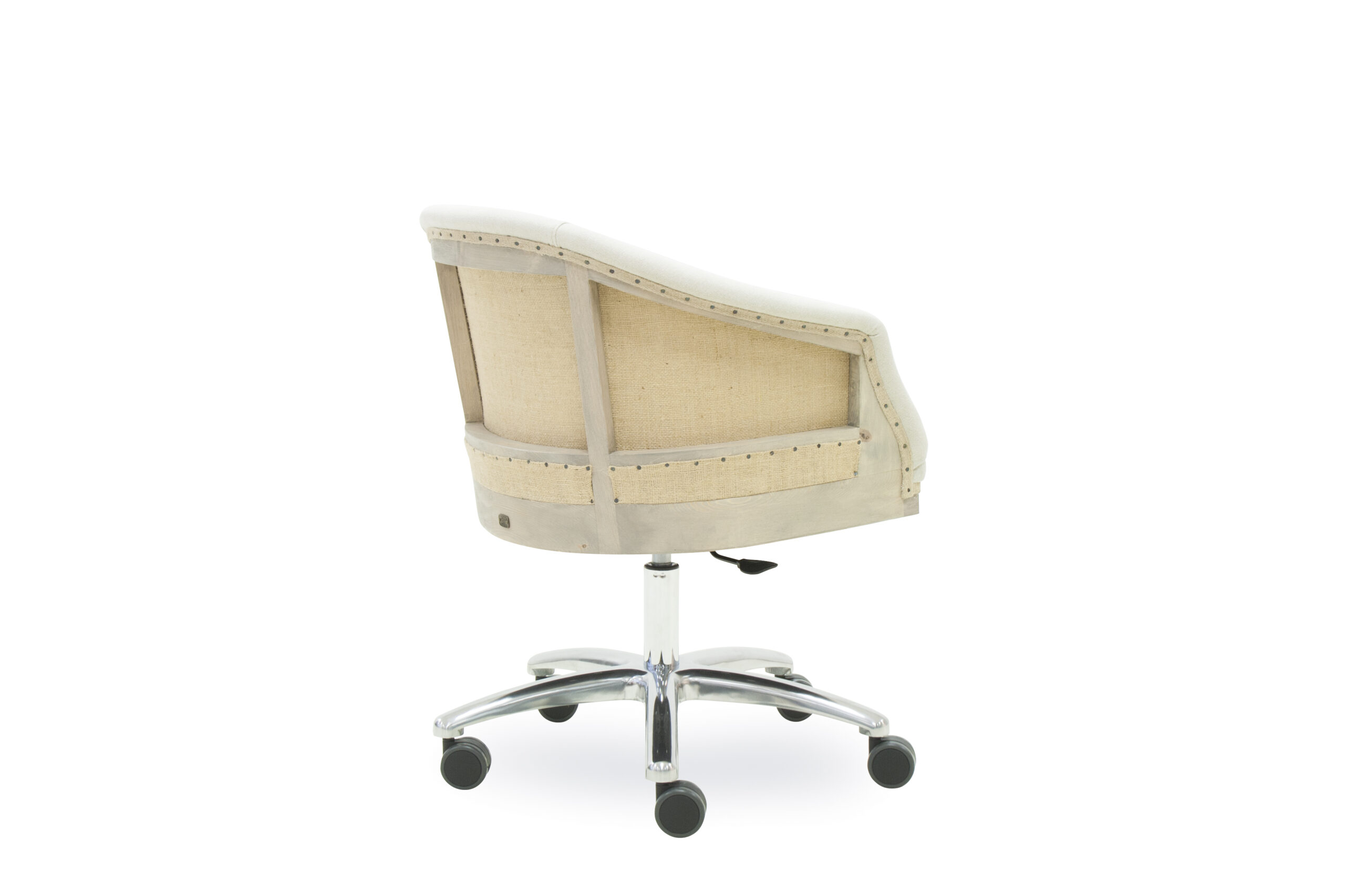 Silla giratoria modelo Girona Swivel. Diseño de estilo transicional, altura regulable y base de 5 radios. Personalizable con materiales de alta gama: yute, piel, tejidos o C.O.M. (Customer's Own Material). Colección Origins, fabricación artesanal para proyectos contract y residenciales